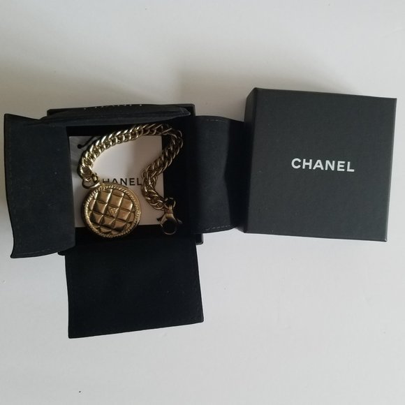 Chanel Chain Gold Plated Bracelet - Picture 8 of 10